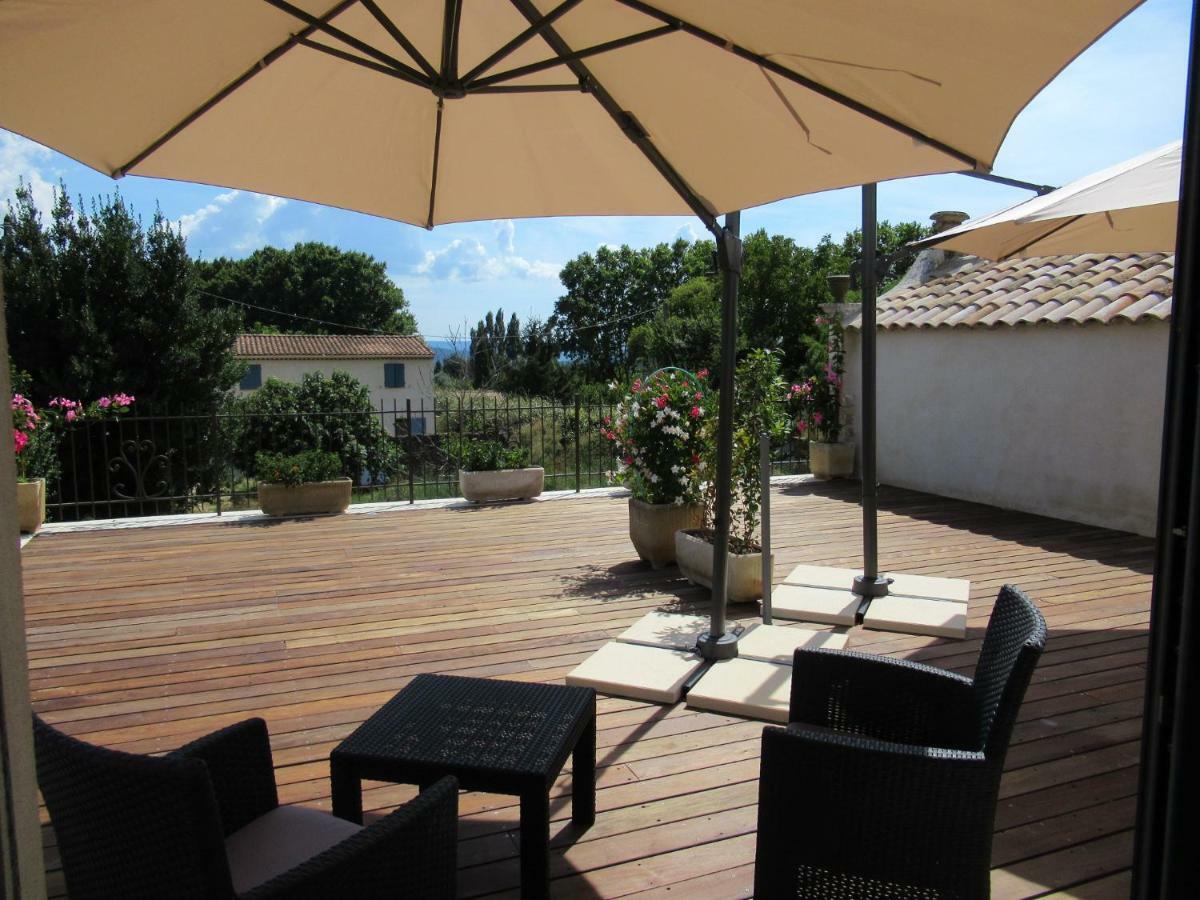 Le Bastidon De Cucuron Bed & Breakfast Exterior foto
