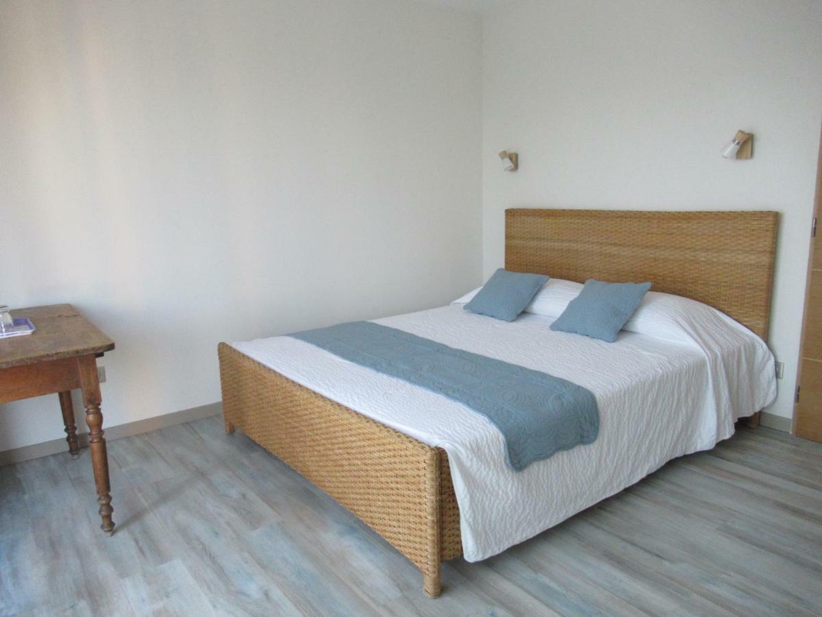 Le Bastidon De Cucuron Bed & Breakfast Exterior foto